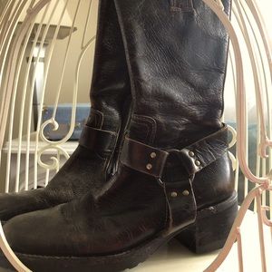 Vero Cuoio Women’s equestrian/riding/motorcycle boots size 36 (US 5.5)